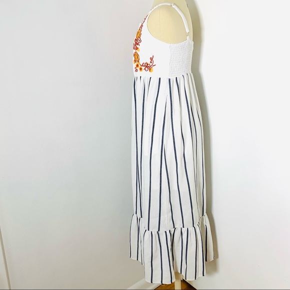 Melloday Embroidered Stripe Midi Dress Sz M Great Condition - Picture 6 of 10
